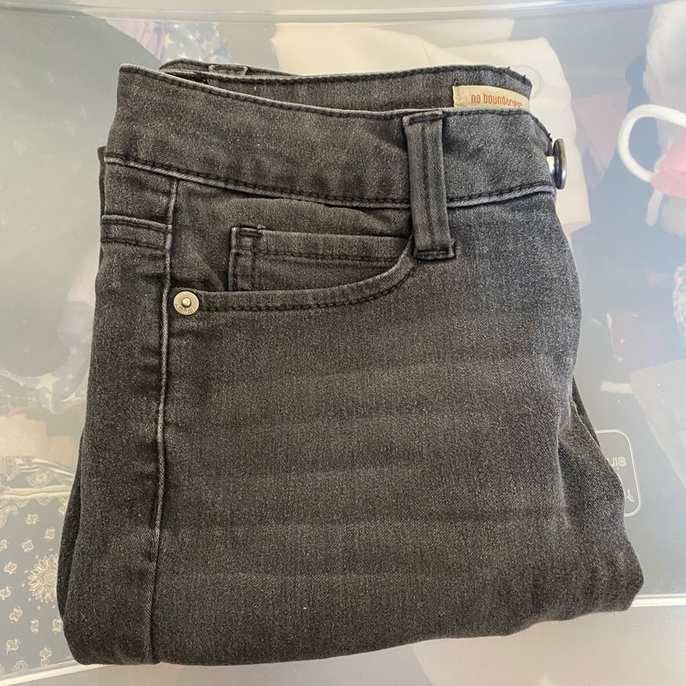 Black Jeans with no holes or rips